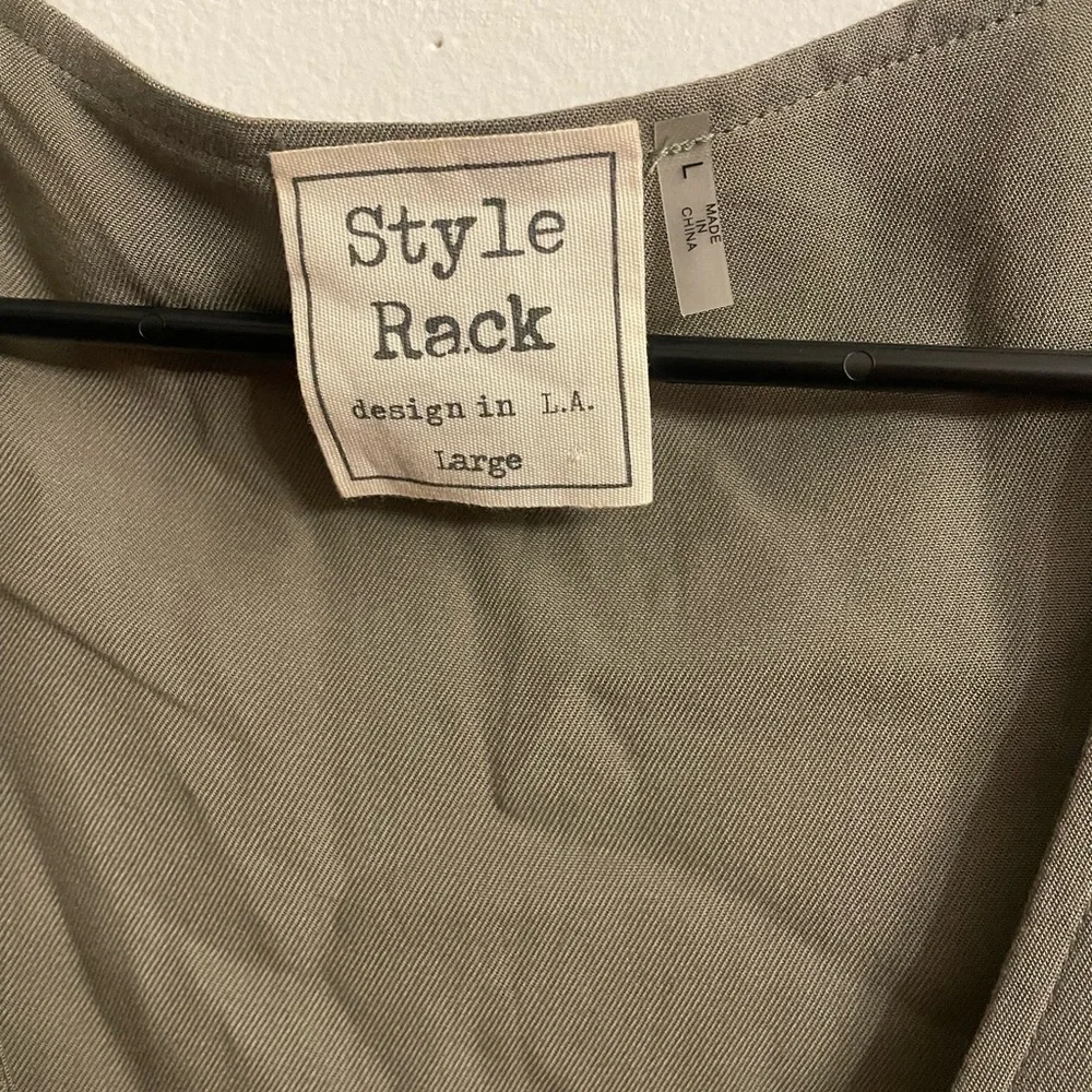 Army Green Style Rack Romper L - Picture 2 of 3